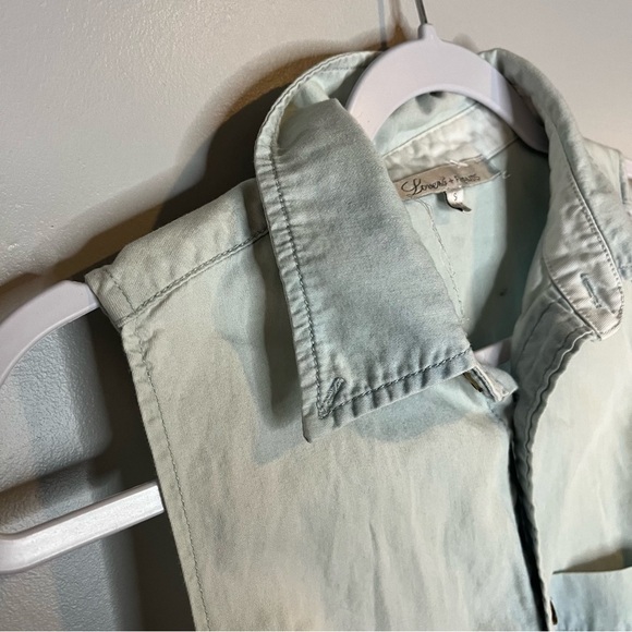Lovers + Friends Chambray Cold Shoulder Shirt Size S Small 90s Denim Button Down - Picture 3 of 9